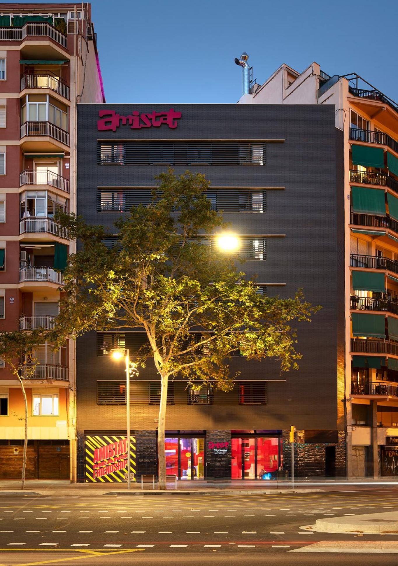 Amistat City Hostel バルセロナ エクステリア 写真