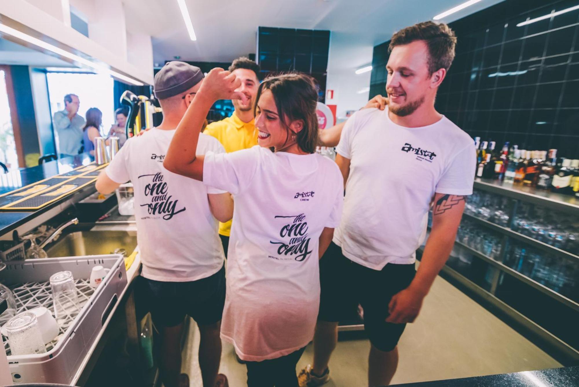 Amistat City Hostel バルセロナ エクステリア 写真